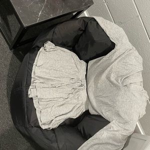 I’m a small business owner and I’m trying to sell my products on poshmark